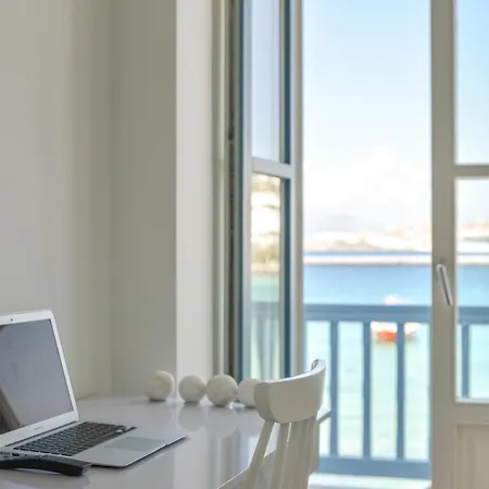 White Memories, Seafront Luxury Mykonos Ferienhaus Mykonos Town
